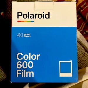 Selling unused Polaroid products